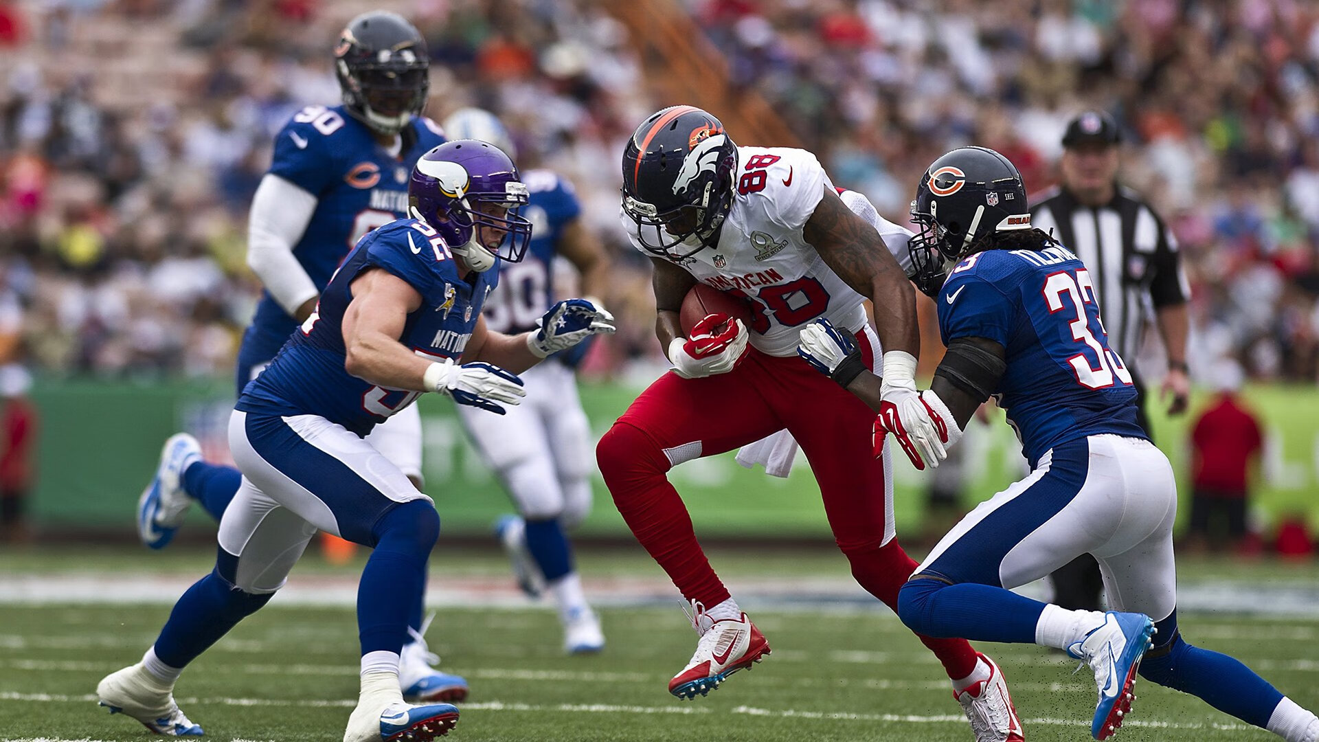 《PUBGMobile》终极操作全球大赛，高手厮杀激烈！